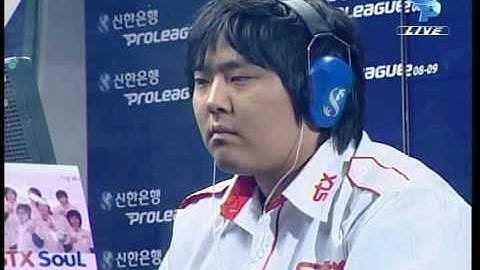 Anytime vs Julyzerg @ KAF vs STX 2Set (Part 1 of 2)