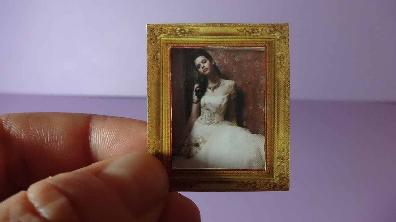 DIY Miniature Wood Picture Frame Complete with Wedding Picture for