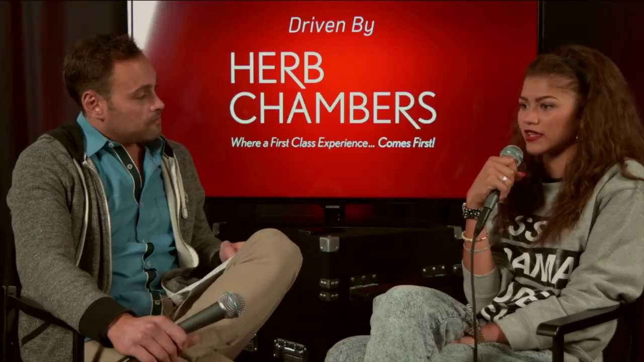 Zendaya's iHeartRadio Live Stream 10/16/13