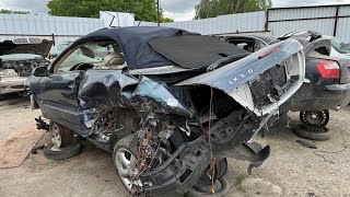 DESTROYED Mercedes-Benz W209 CLK at junkyard