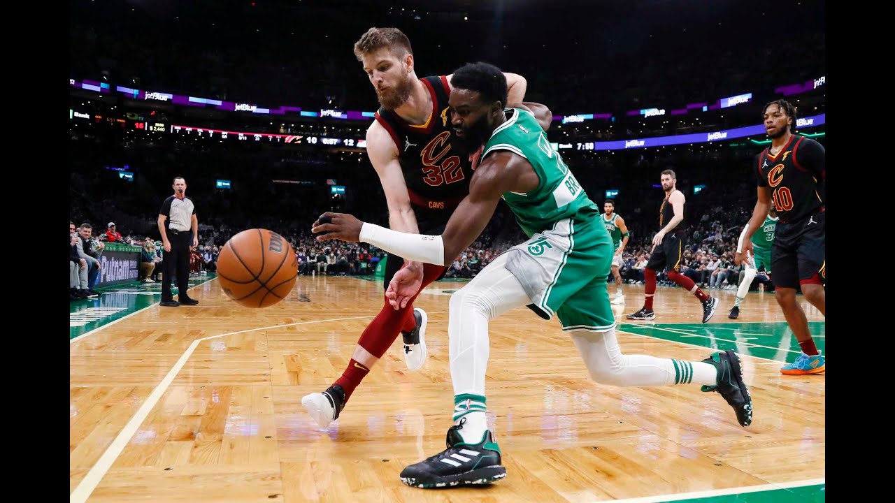 Brown scores 34 points, Celtics beat Cavaliers 111-101