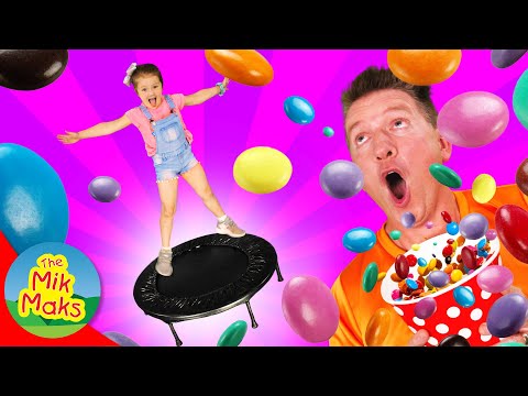 Trampoline | Learning to Count to 10 | Kids Songs | The Mik Maks