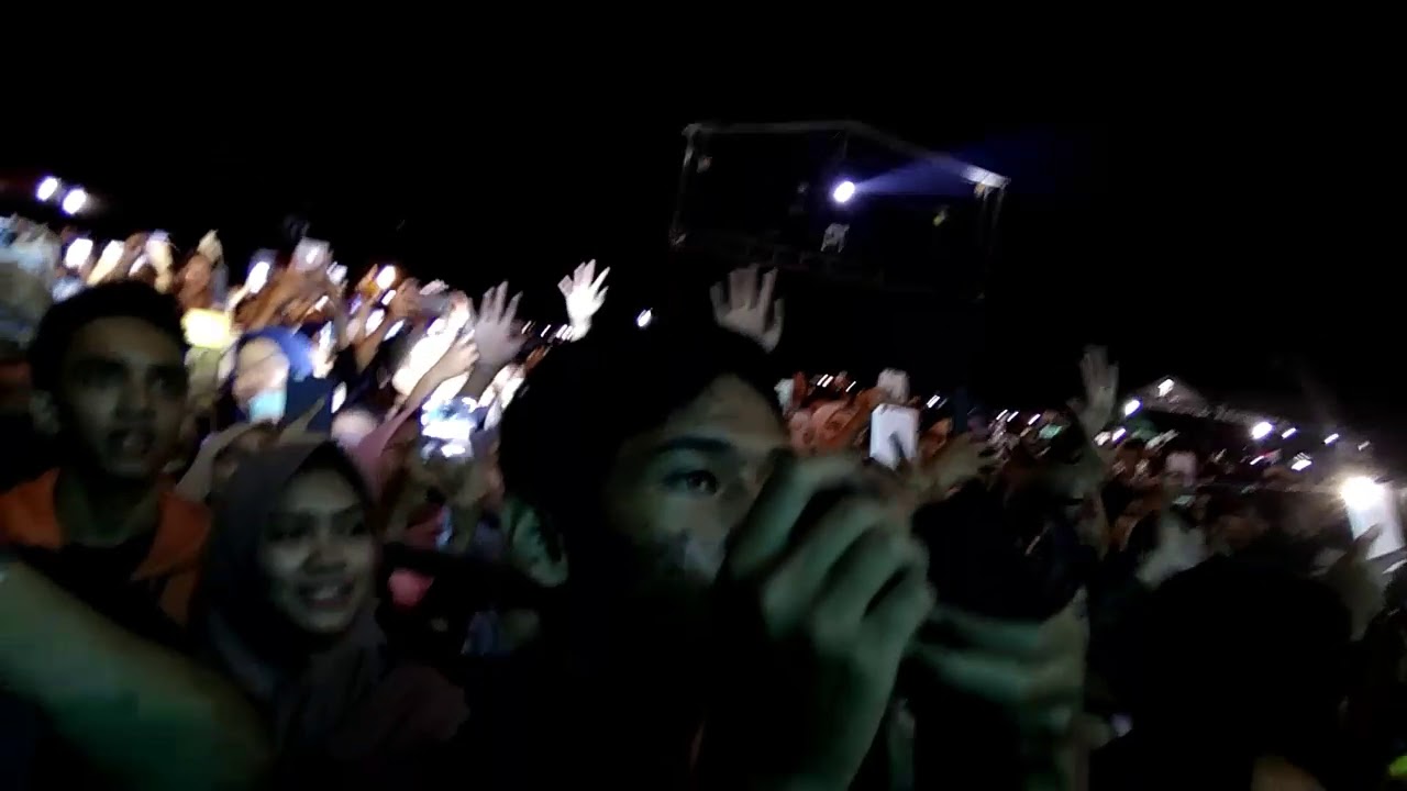 Konser Tulus di Unnes Night Festival (04/04/2019)