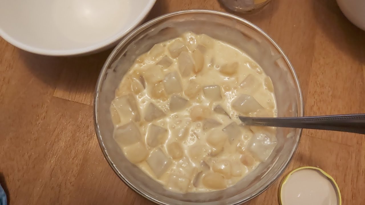 Making fruit salad using mango flavour condensed milk...🥭🥝🍍