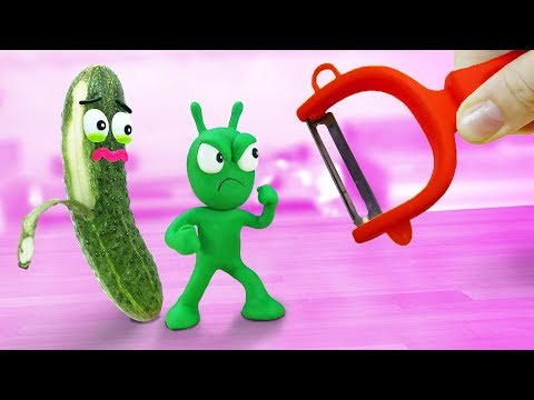 PEA PEA и огурец сбегают из скребка для фруктов 🥒 Stop Motion Play Doh Cartoons