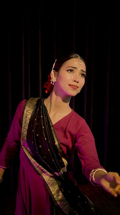 Mohe Rang Do Laal | #ytshorts #dance #viral #moherangdolaal #trending #youtubeshorts #youtube