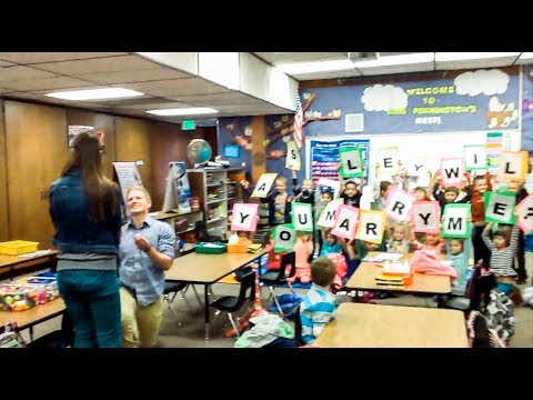 CUTEST PROPOSAL EVER! KINDERGARTEN TEACHER SAYS YES