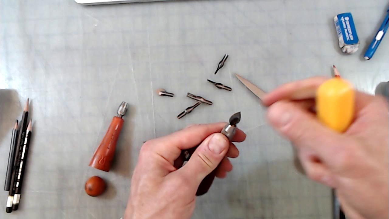 Removing a stuck blade on the Speedball carving tool 