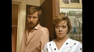 Опасный возраст (1981) - Вы что, не знаете, что такое рубль?