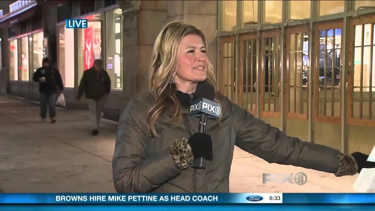 PIX11 Morning News - Angry MTA customer curses & says SHIT on Live TV