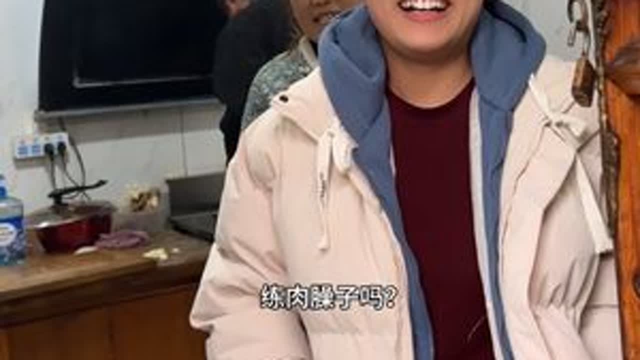 妈妈叫着回家吃饭呢，周五了赶紧回，多年没吃的肉臊子好香#我的乡村生活 #原创视频 #新农人计划 #农村美食记录生活