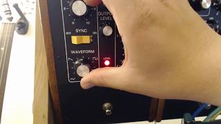 MPC Beat into MoogerFooger RingMod with MF Freqbox on carrier input (demo no talking)
