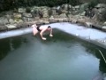 Как немец прыгнул в ледяной бассейн
