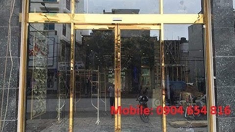 Cửa tự động hiệu vàng