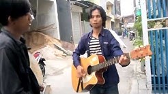 Dadali (di saat aku pergi) pengamen bersuara emas di depan Mess Polimarim AMI Makassar di jakut  - Durasi: 3:09. 