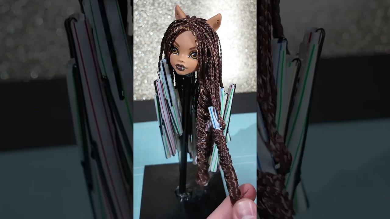 Кукла Клодин из мультсериала «Дом Волка» от Monster High: микрокосички (ФИНАЛ) 