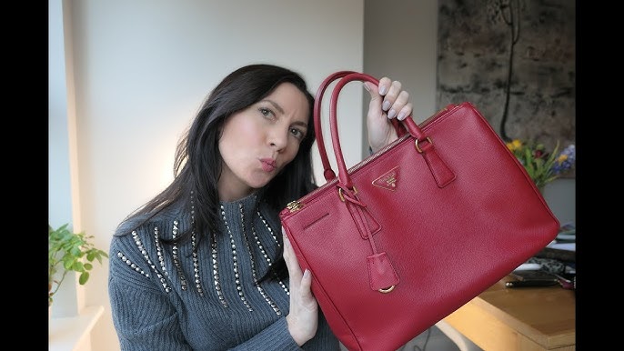 Prada Saffiano Cuir Double Bag Review - Sizing, Wear - whatveewore