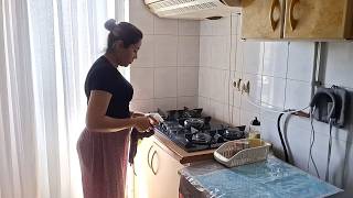 Daily Vlog: Cleaning the kitchen and cleaning the oven and microwave