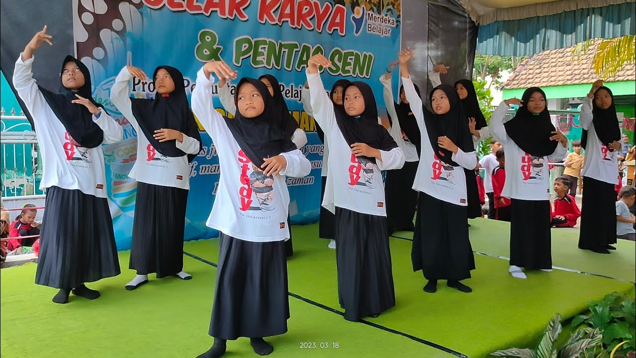 Gerak dan Tari lagu Guruku Tersayang, Pagiku Cerahku Matahari Bersinar oleh Aisyah dkk
