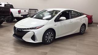 2020 Toyota Prius Prime Upgrade Review