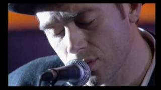 Video thumbnail of "The Good, The Bad & The Queen - 09 - A Soldier's Tale (Live at St. Denis)"