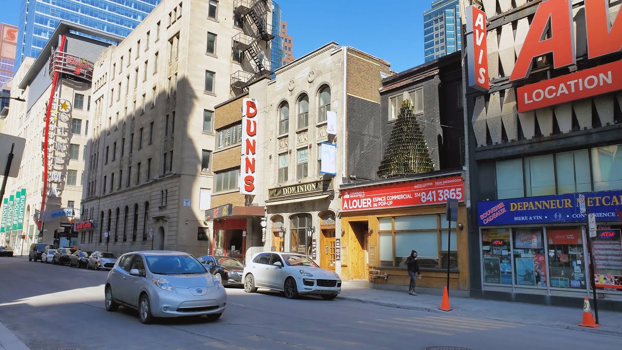 Downtown Montreal Walk Tour  - Dorchester Square (Sainte-Catherine Street) / Spring 2021