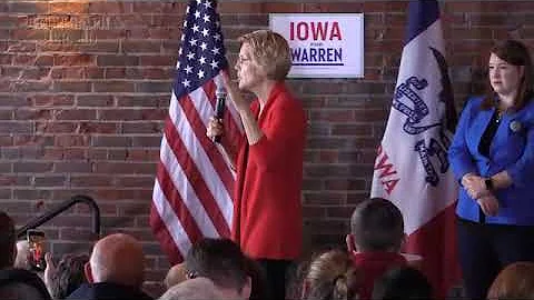 U.S. Sen. Elizabeth Warren in Dubuque