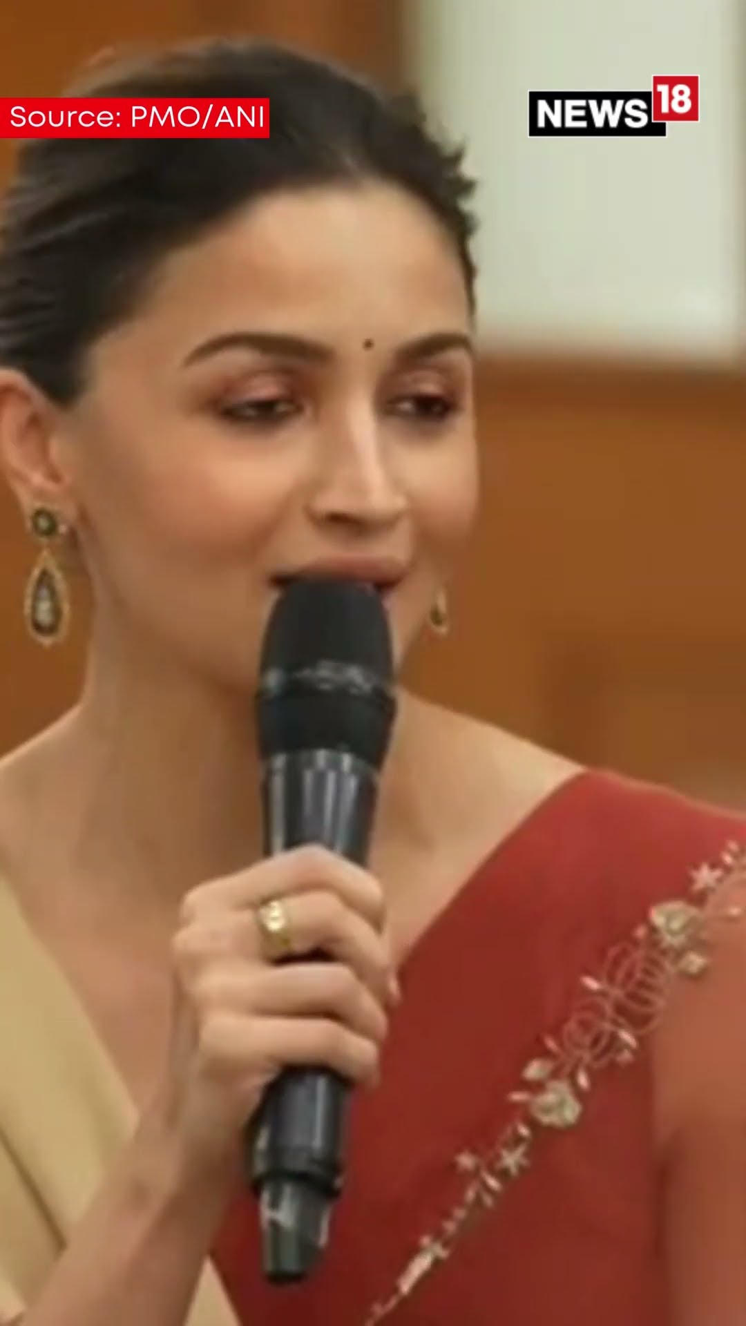Alia Bhatt Has A Special Question For Pm Narendra Modi. Watch To Know | PM Modi's Interaction | N18S