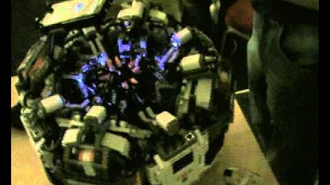 UK Open 2011 day 1 - Cubestormer II solving my cube in 6 seconds