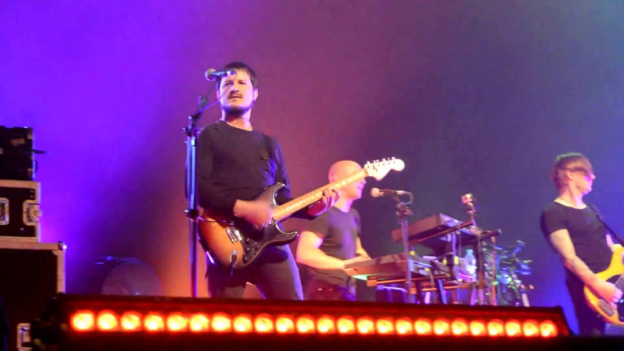 мальчики мажоры ддт. альбом ддт мажоры. ддт мальчики мажоры текст песни. альбом ддт мажоры. мальчики мажоры ддт.