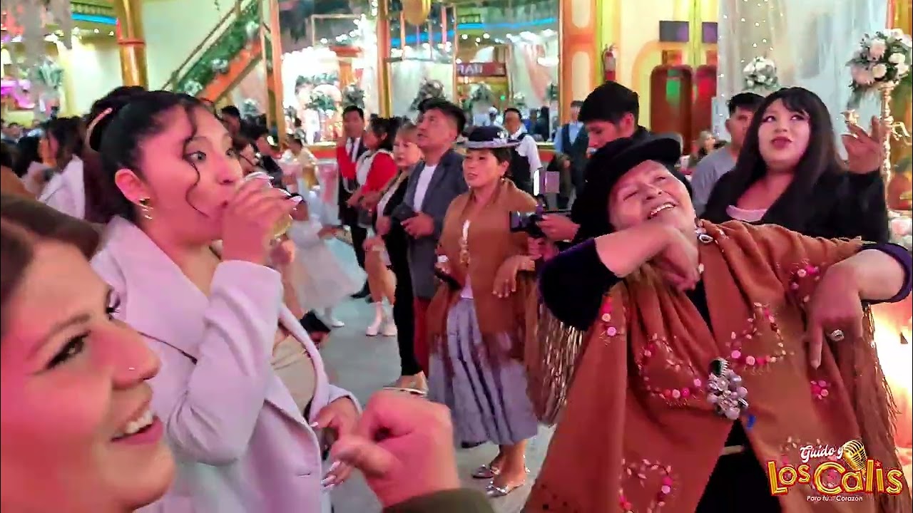 Agrupación Los Calis En Vivo