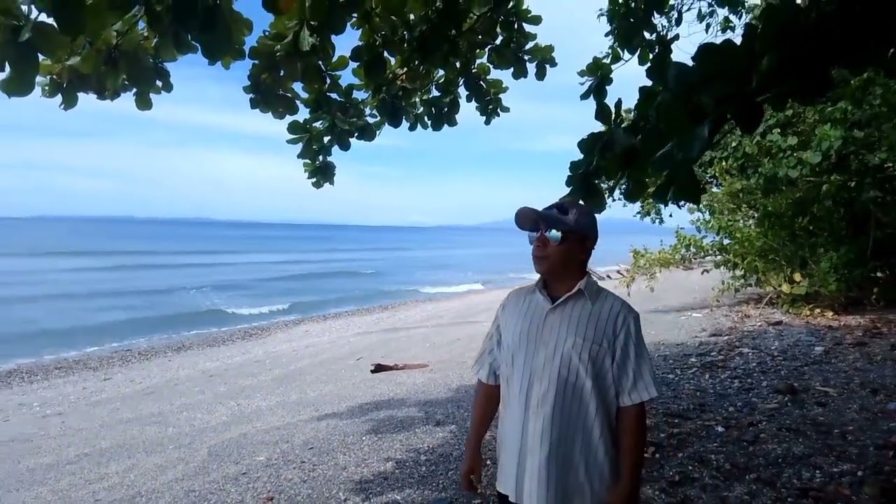 Lagu pop Melayu tinggal kenangan cipta Amir Palembang Persi keyboard vokal Leo ode