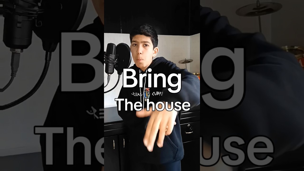 Bring the house 🎧🎤🎶 