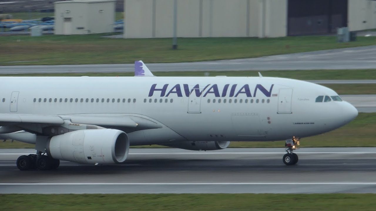Hawaiian Airlines Airbus A330-200 [N390HA] takeoff from PDX