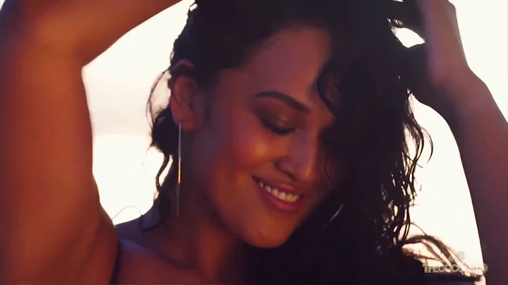 Sports Illustrated Swimsuit Model - Veronica Pome'e
