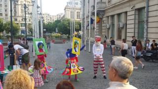 Dancing Pictures in Bucaresti