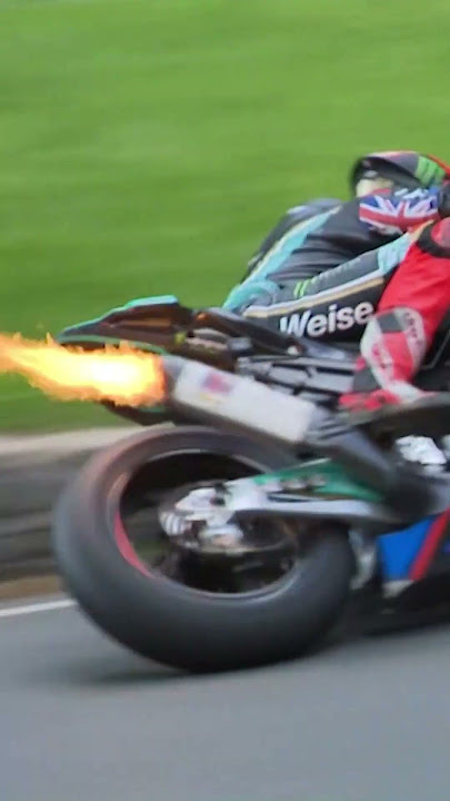 🔥🔥🔥 (no words needed) | Isle of Man TT Races