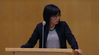 Attacken i riksdagen: "Du är inte min talman" - Nyheterna (TV4)
