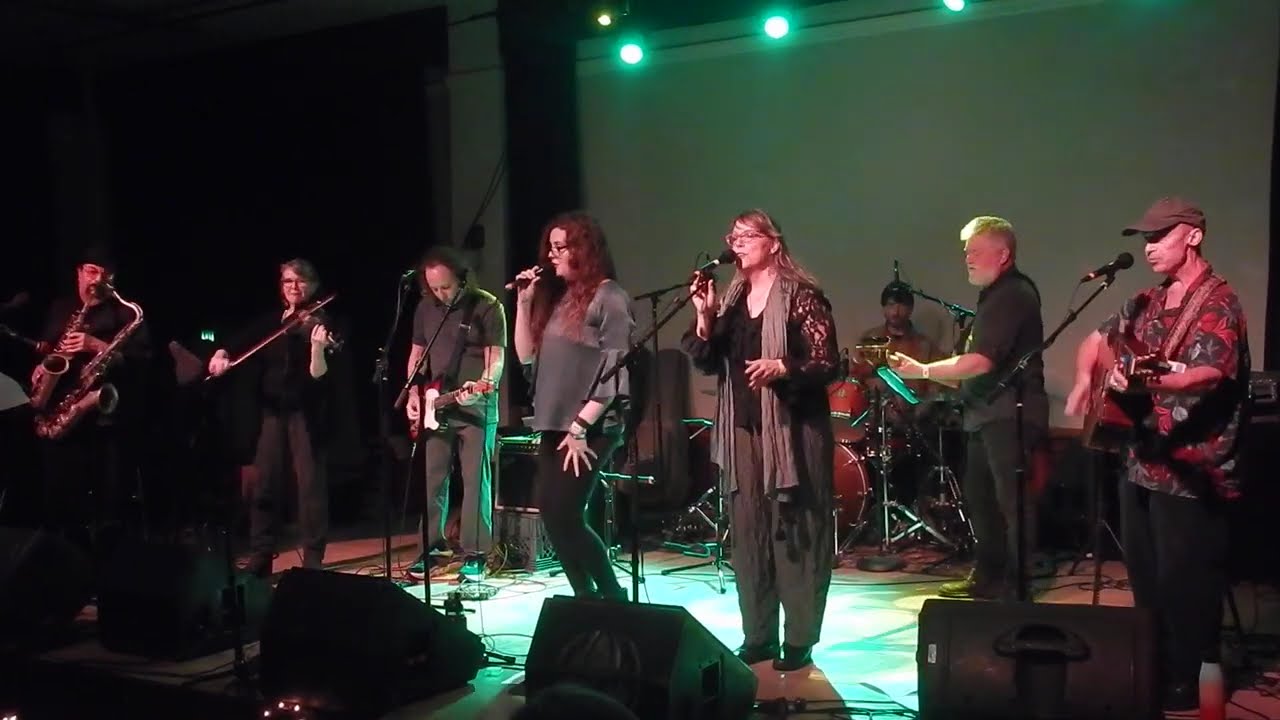 2025 December 7 WOWathon Sugar Beets sing Dolly Parton's Eugene Oregon