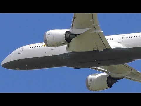 SPLENDID Royal Brunei 787-8 Takeoff from Melbourne Airport