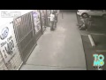 VIDEO: Un épicier met une volée à un voleur pris en train de voler