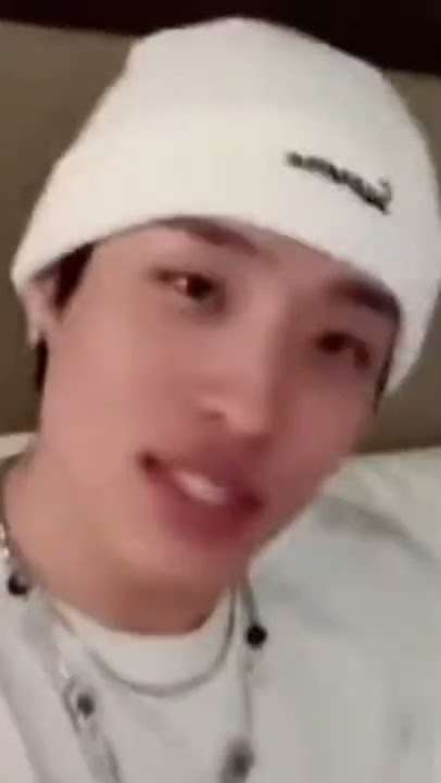 stan twitter: keeho singing booty so big oh lord have mercy