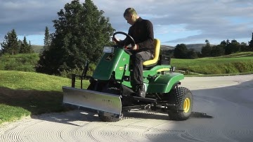 John Deere - Bunker Rake 1200H