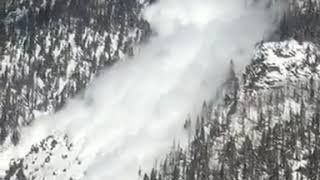 Explosive Triggered Avalanche near Jones Pass