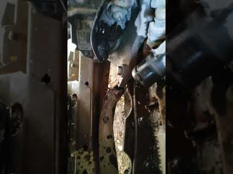Рено клио 2( renault clio 2),замена антифриза.