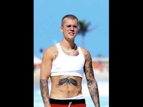 NEW 2017!! JUSTIN BIEBER WEARS CROP TOP 