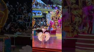 Dancing Queen At Nongnooch Garden Pattaty