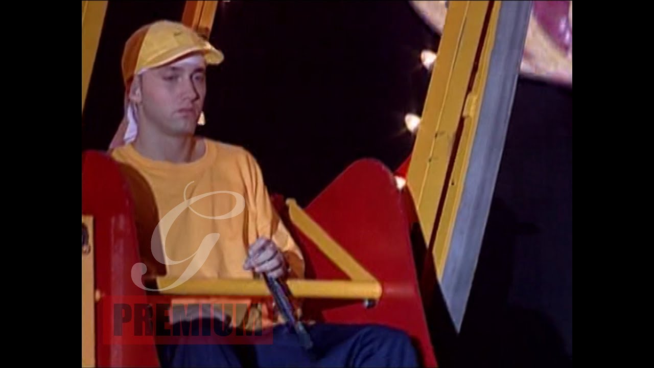Eminem - Square Dance (Live @ Anger Management Tour in Tokyo