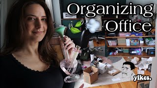 *deeeeep* breath 😜 we’re organizing my 420 office 💨 