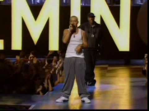 Eminem - The Real Slim Shady + The Way I Am - Live At The MTV Music Awards